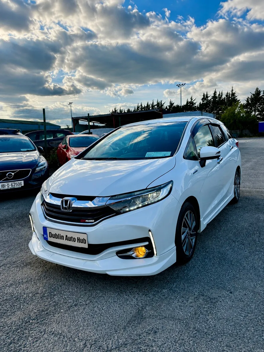 HONDA SHUTTLE 2015 (1.5, HYBRID) - Image 3