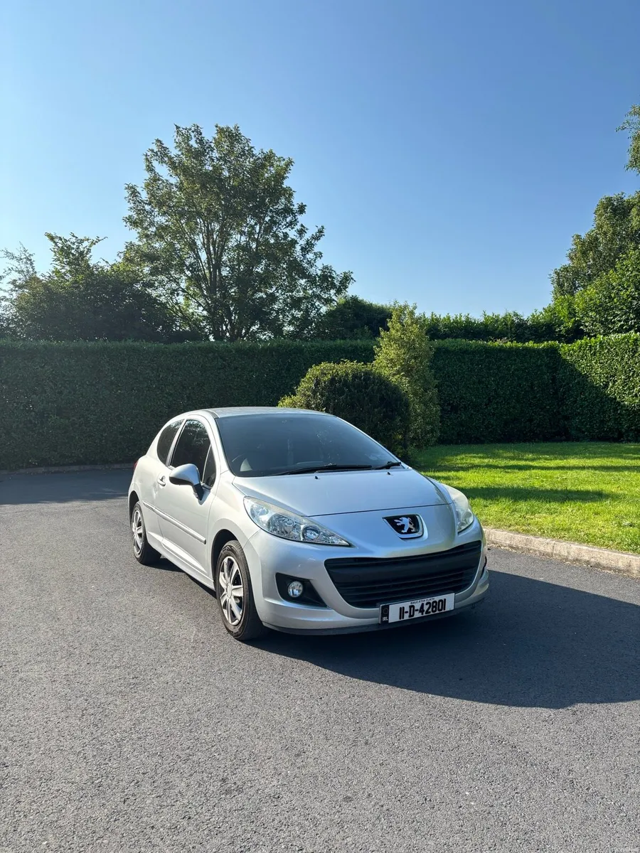 Car - Image 6