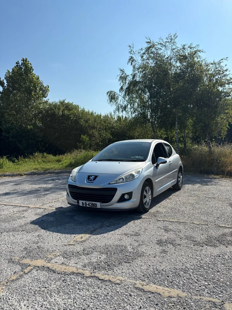 Car - Image 4