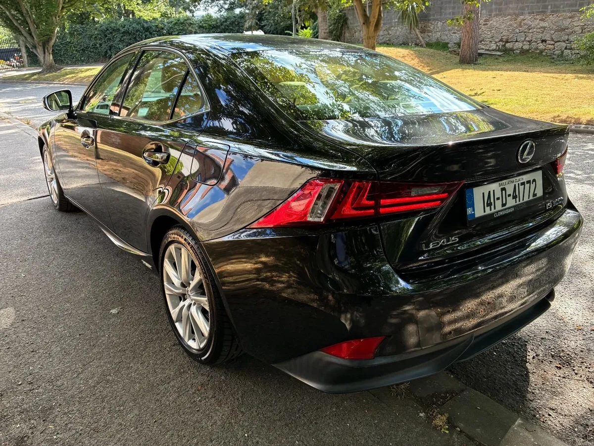Lexus IS 2014 - Image 3