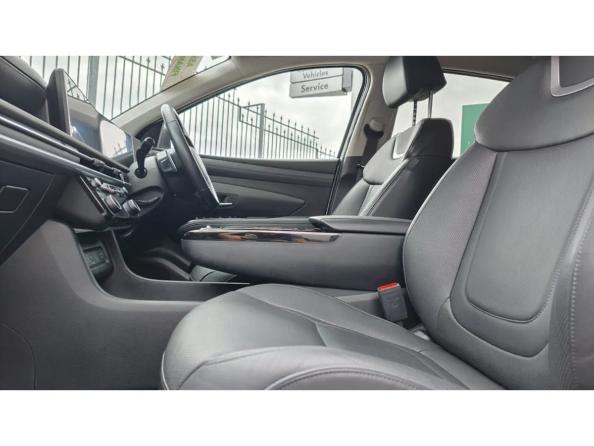 Hyundai Tucson HEV EXECUTIVE FACELIFT-PETROL/ELECT - Image 4