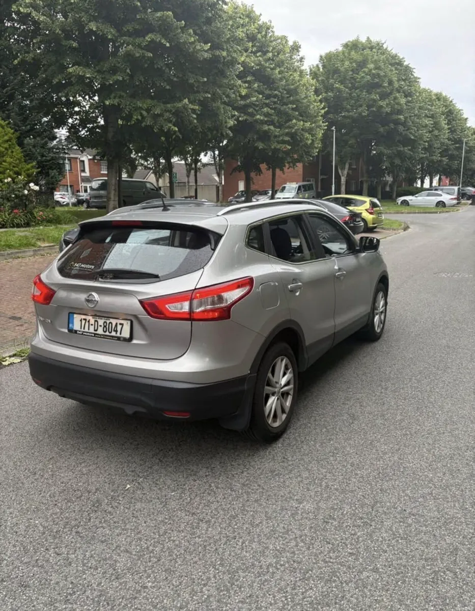 171 Nissan Qashqai 1.2 Petrol turbo - Image 2