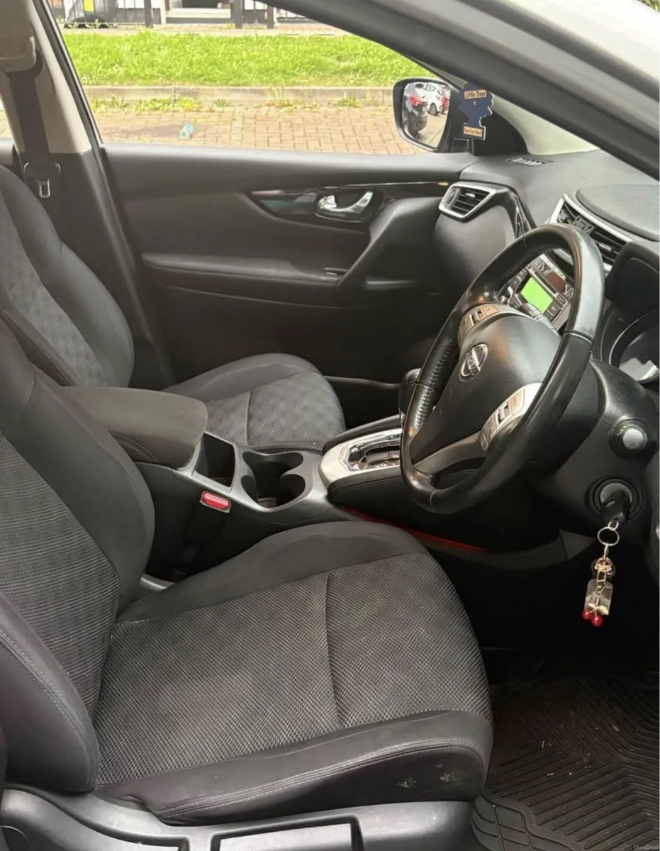 171 Nissan Qashqai 1.2 Petrol turbo - Image 4
