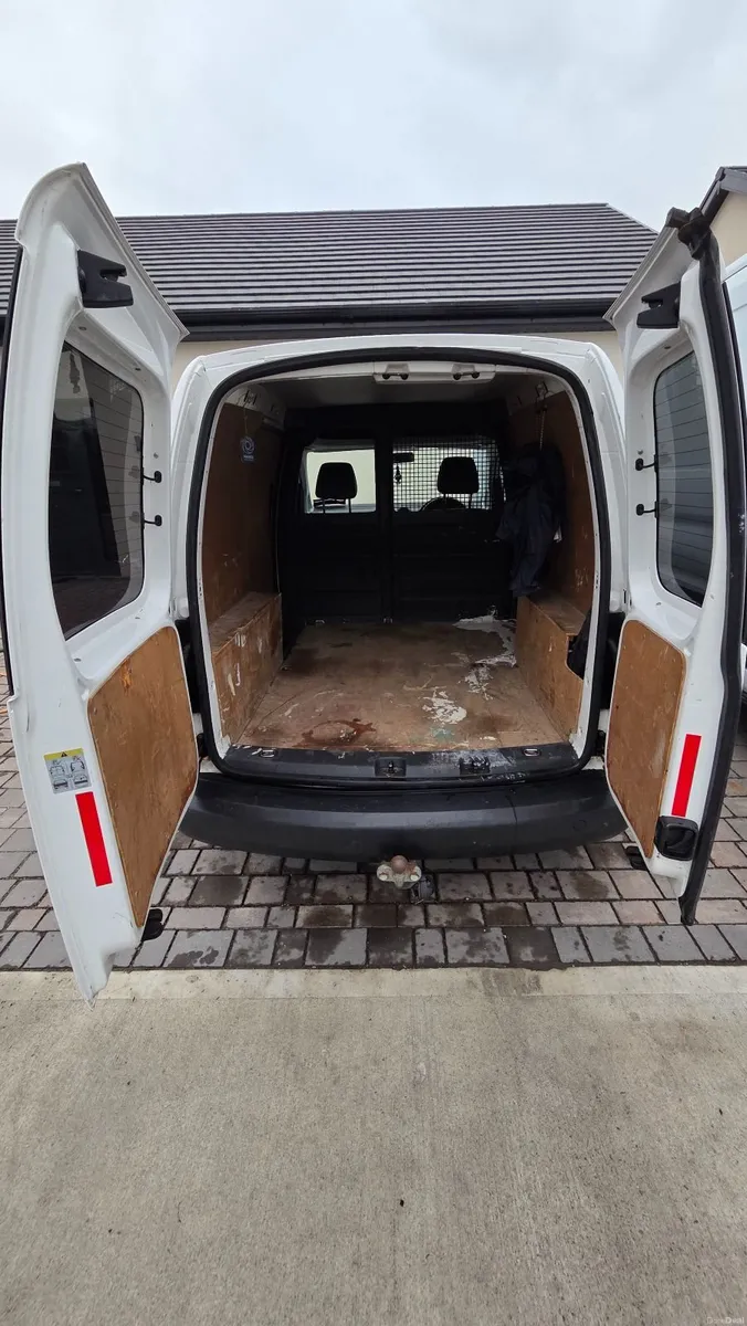 Volkswagen Caddy 2014 - Image 4