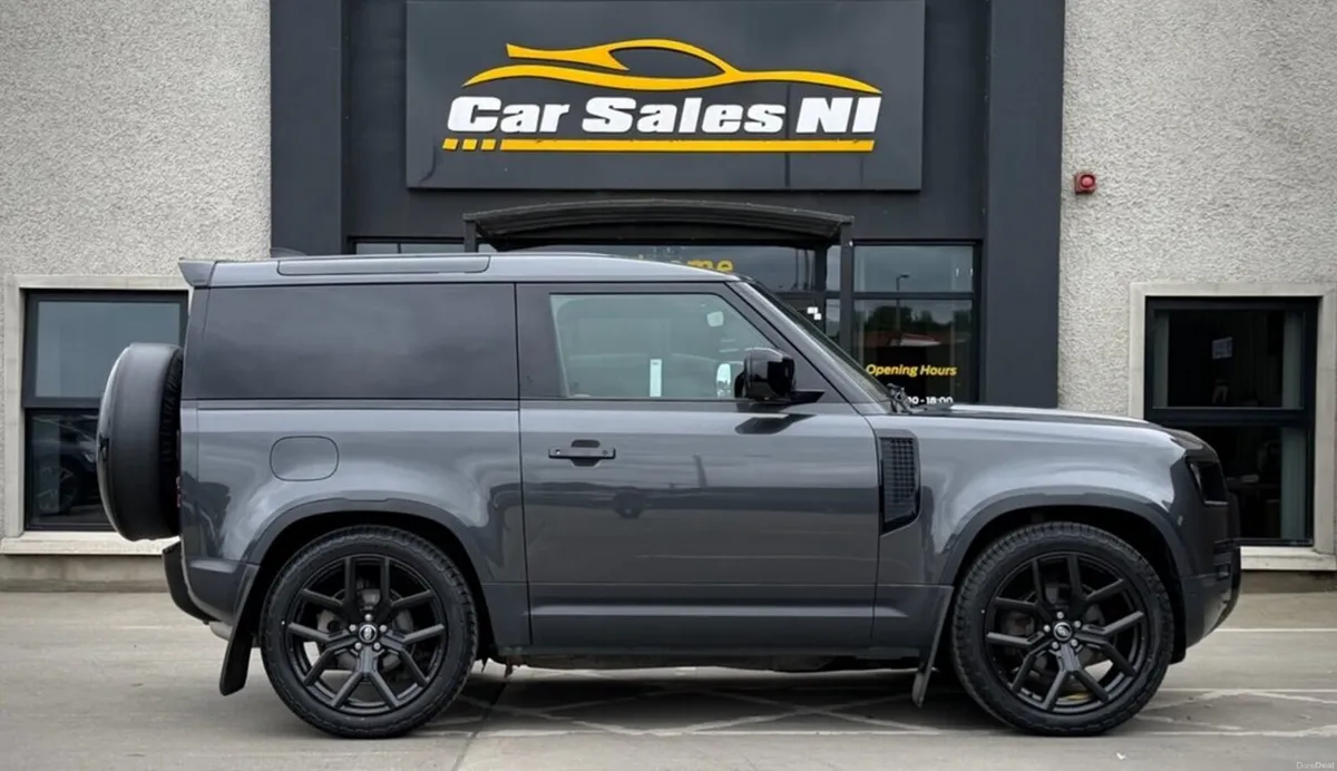 3.0 D250 MHEV SE Hard Top SUV 3dr Diesel Auto 4WD - Image 3