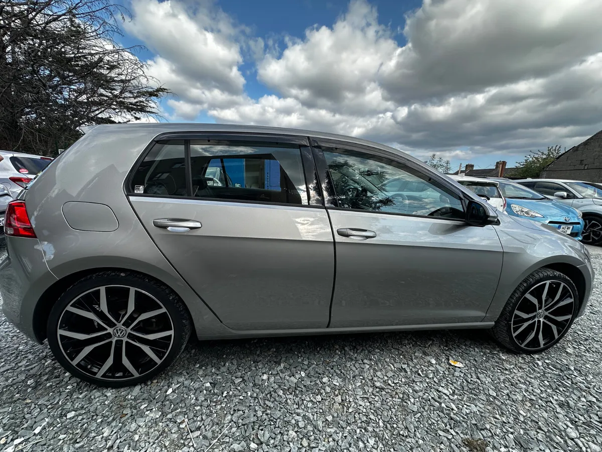 Volkswagen Golf 2015 Highline automatic - Image 4