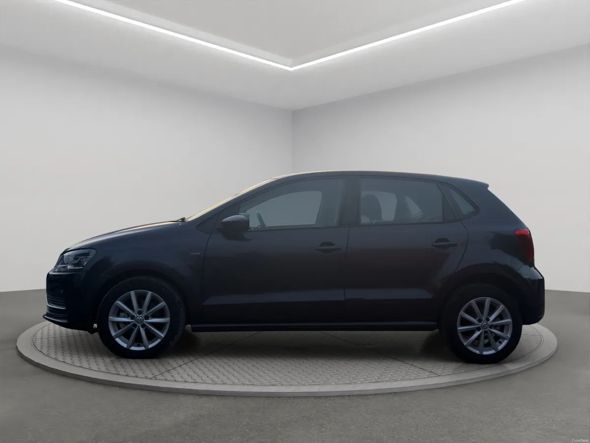 Volkswagen Polo 2015 AUTO comfertline ONLY 20,00km - Image 6