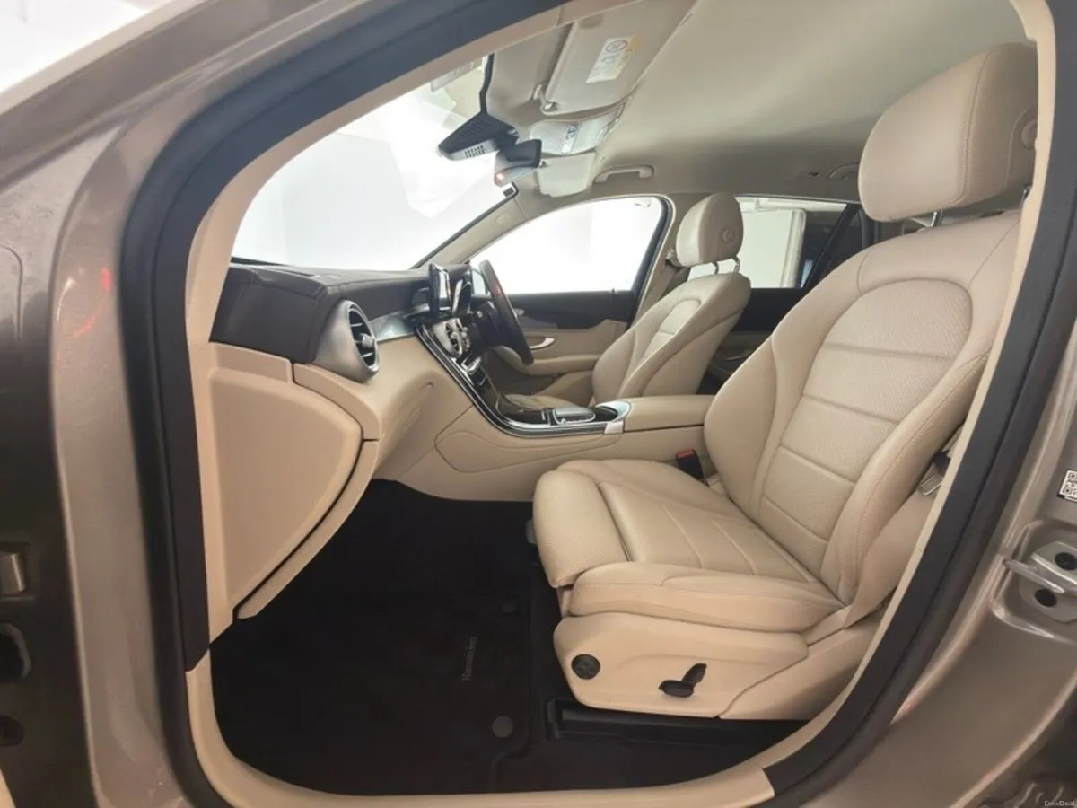 Mercedes-Benz GLC 220 D 4Matic AMG - Image 6