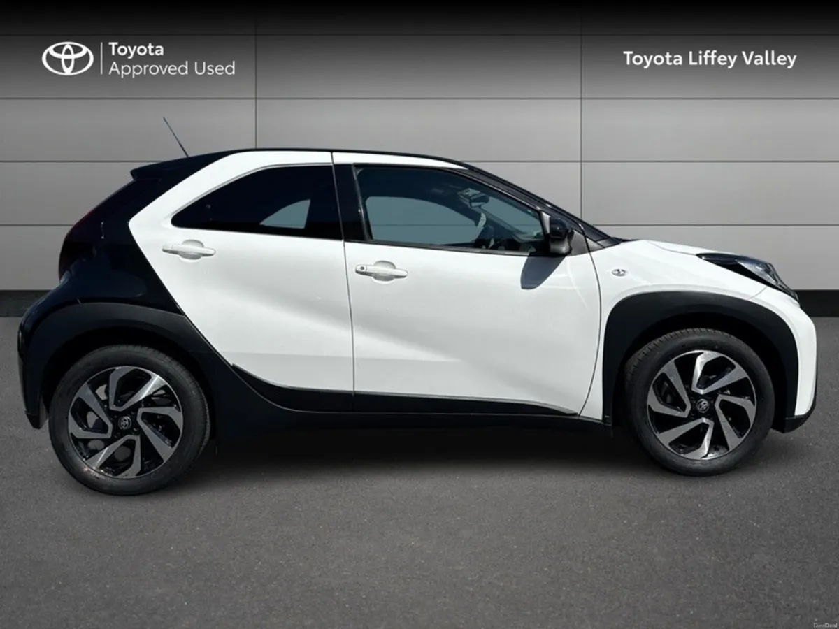 Toyota Aygo X AYGO-X 1.0 DESIGN - Image 3