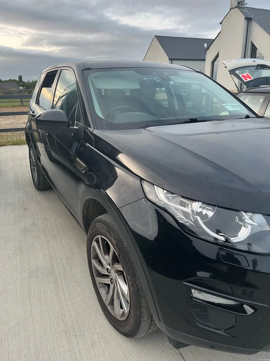 Land Rover Discovery Sport 2019 - Image 4