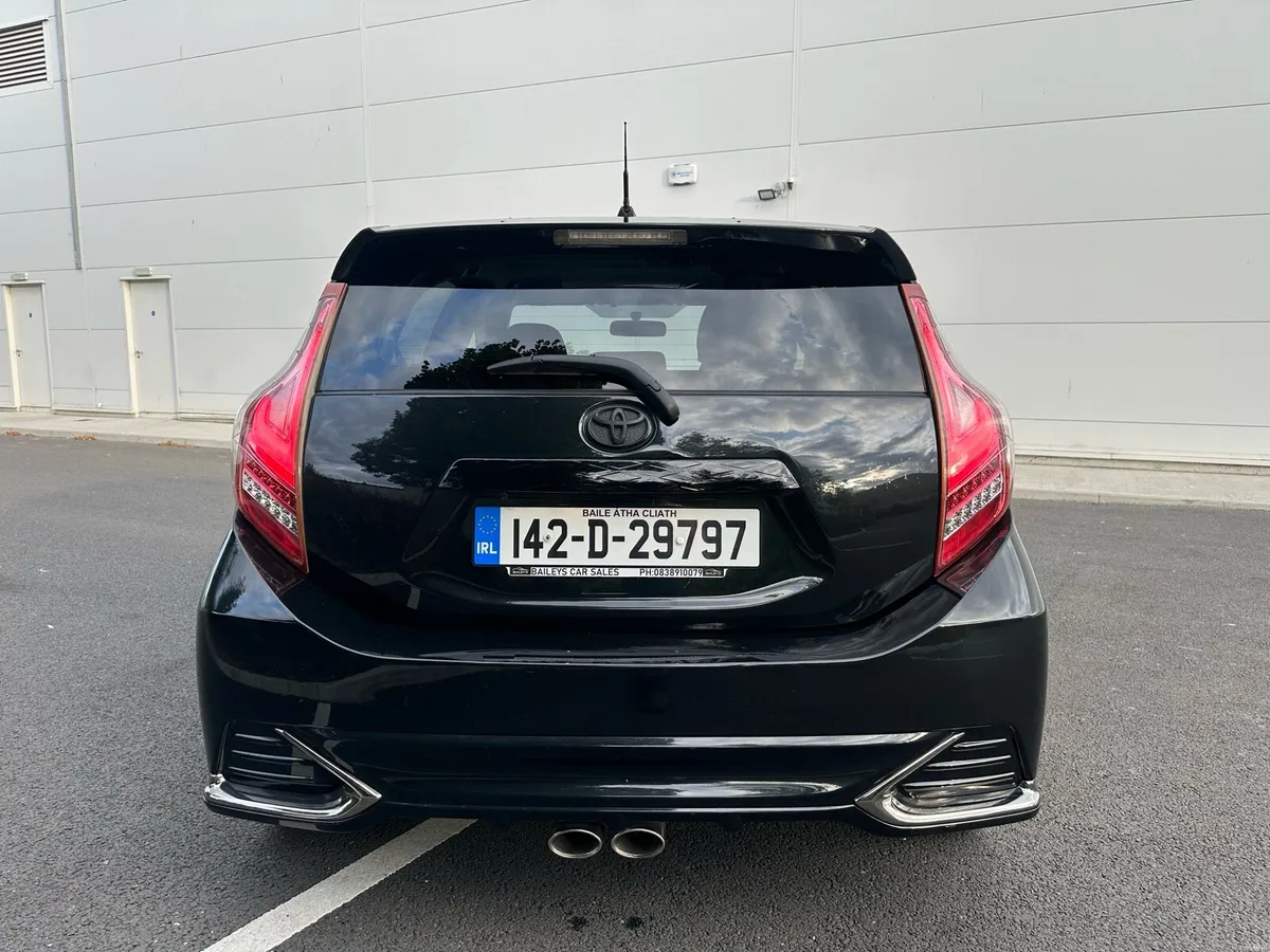TOYOTA AQUA - Image 4