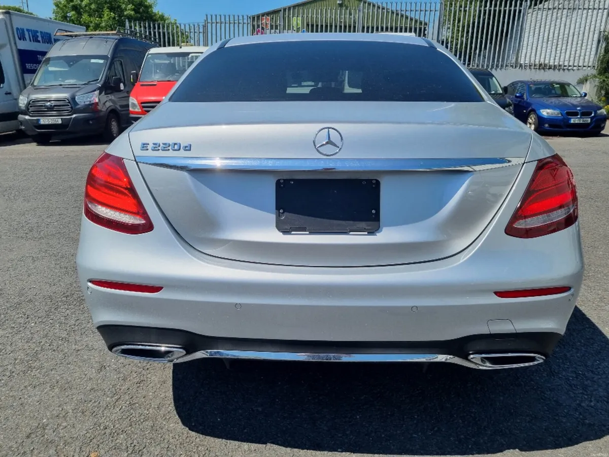 Mercedes-Benz E220d – Low Mileage – 62,362 km - Image 4