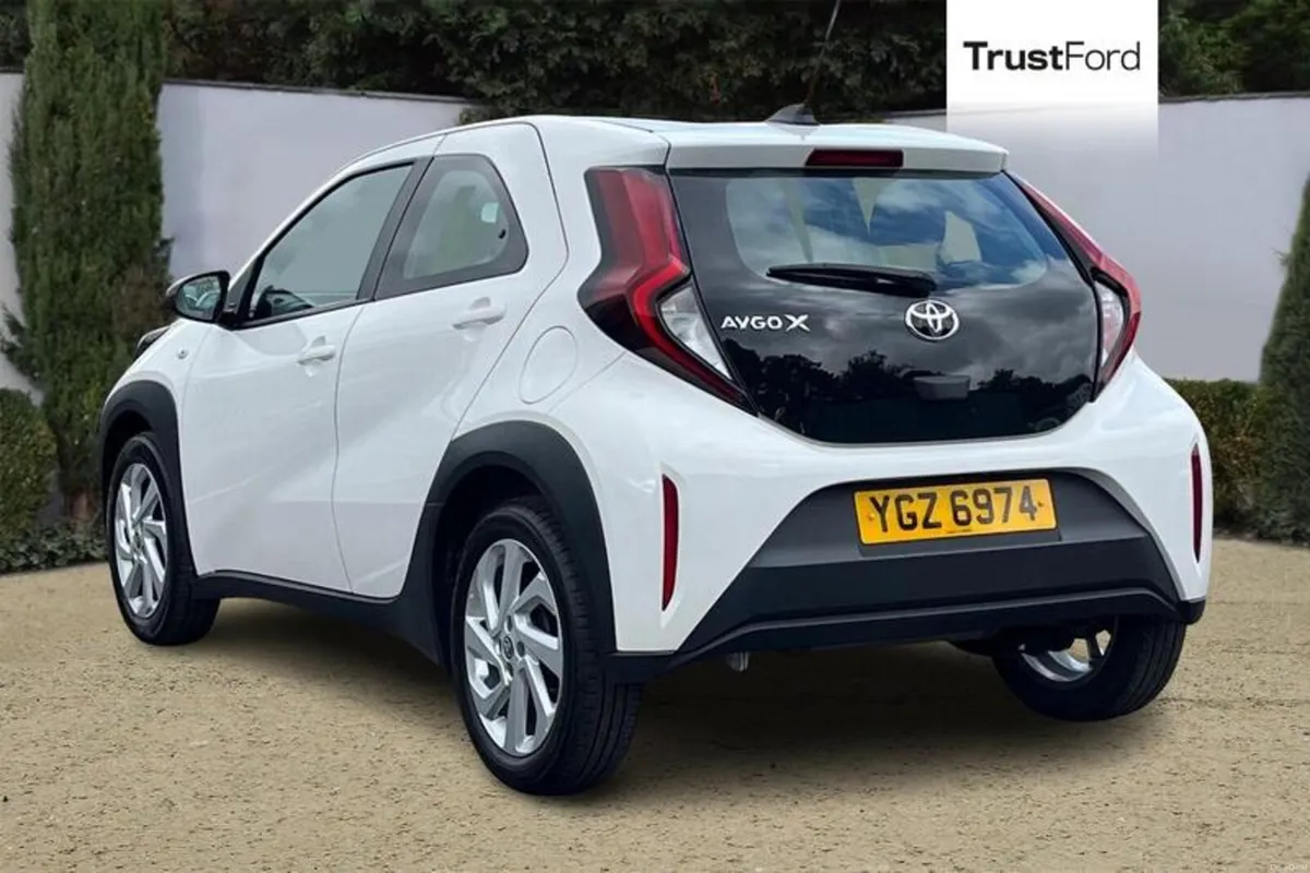 Toyota Aygo X Pure - Image 2
