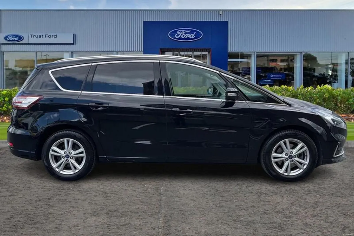 Ford S-Max Titanium - Image 3