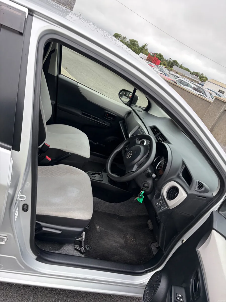 Toyota Vitz 2014 - Image 6