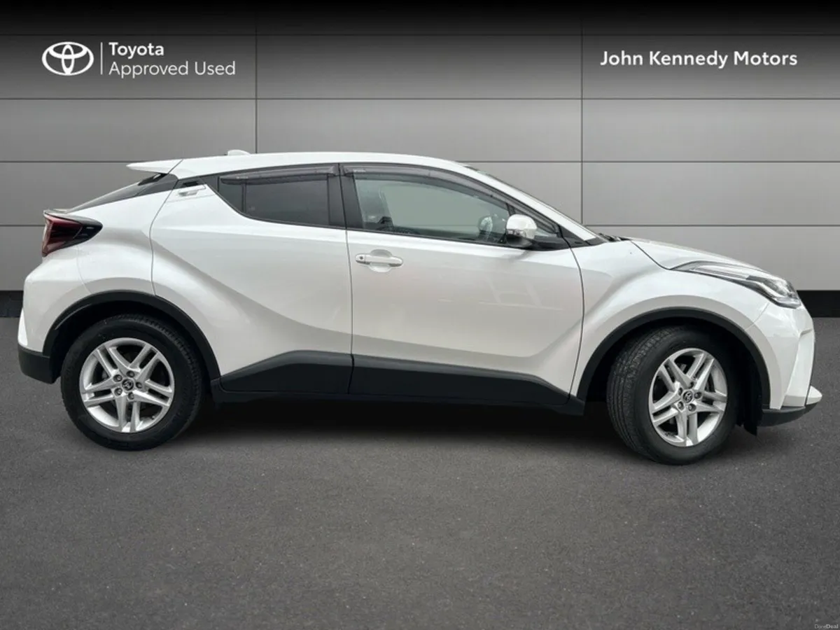 Toyota C-HR HYBRID LUNA 4DR AUTO - Image 3