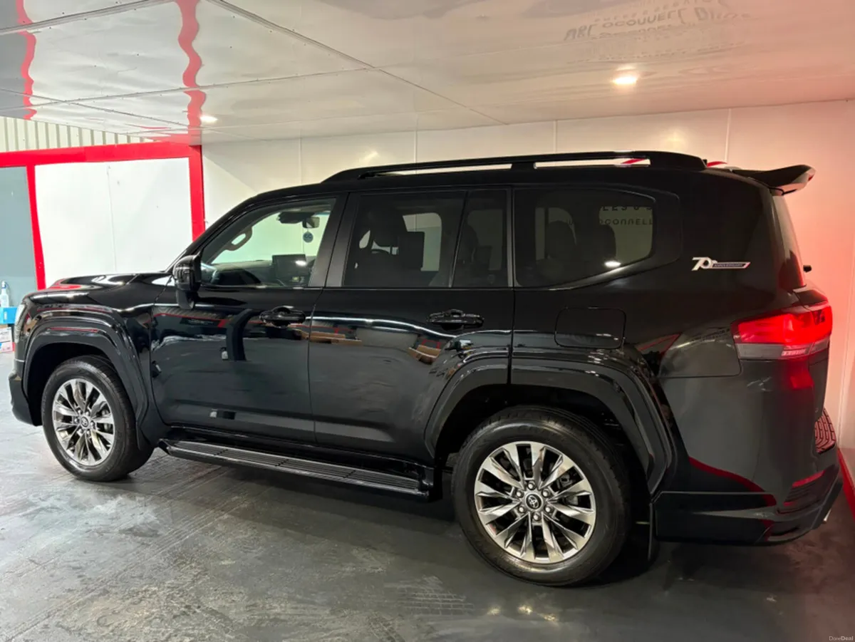 Toyota Land Cruiser LC300 Amazon 3.3 D4D - Image 5