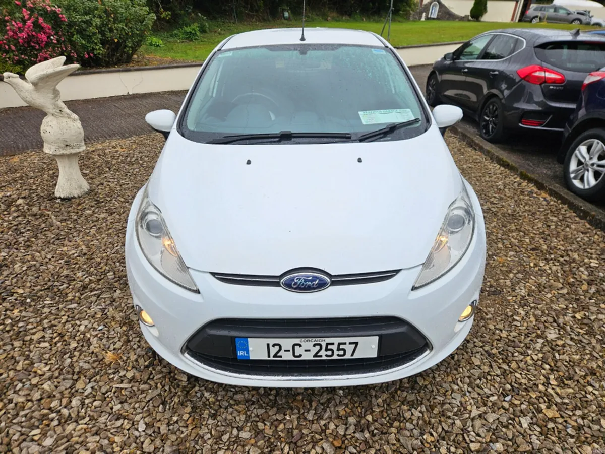 Ford Fiesta 1.4 TDCI 70PS 4DR TITANIUM 5DR - Image 2