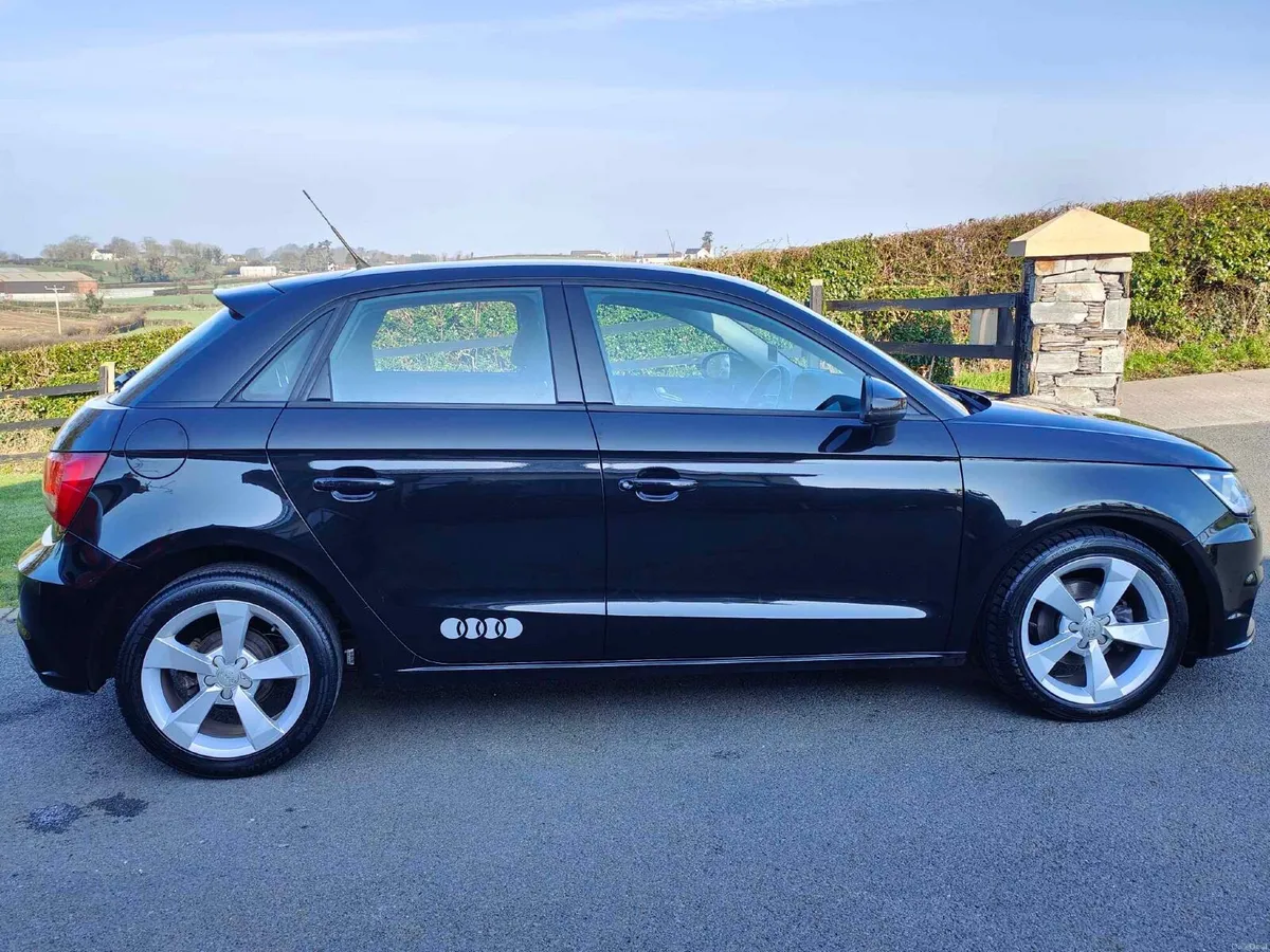 Audi A1 2018 - Image 2