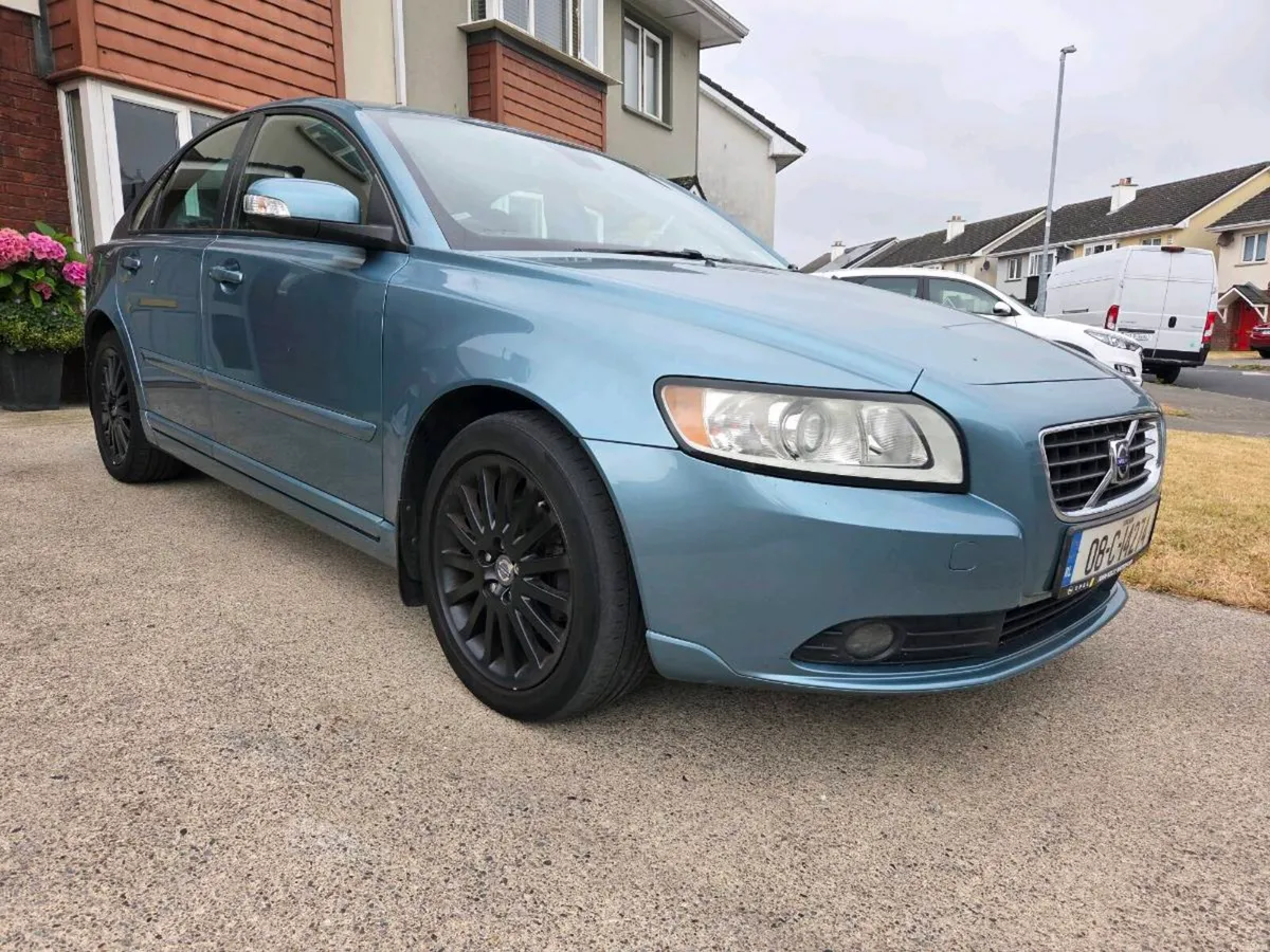 Volvo S 40 - Image 6