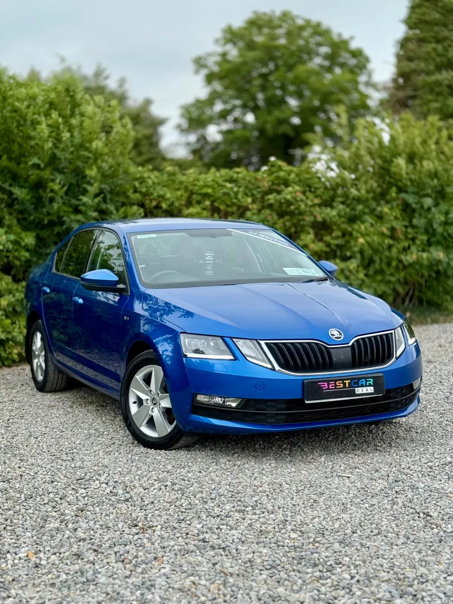 2020 Skoda Octavia Soleil 1.6 TDI 115HP Manual - Image 2