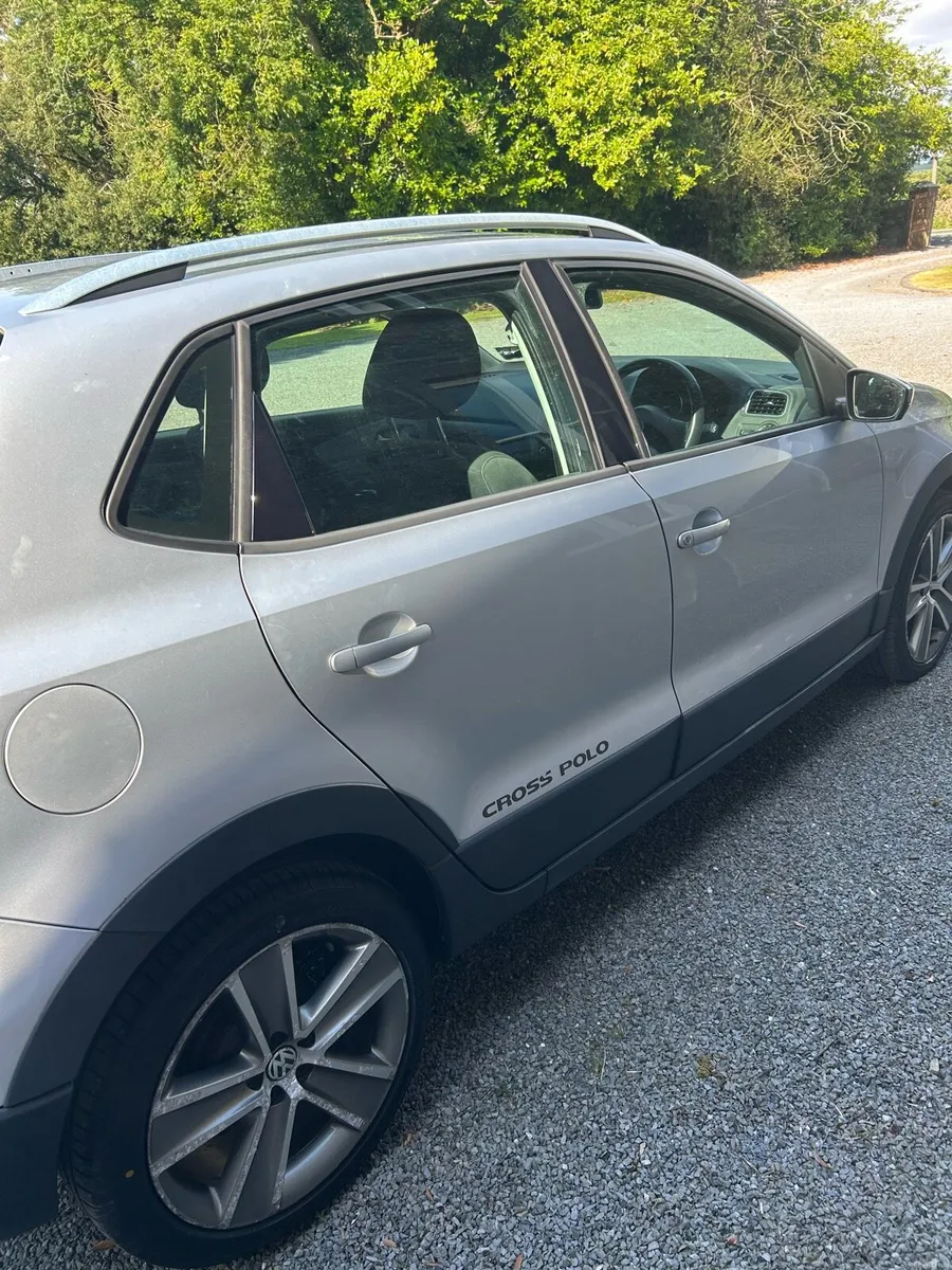 VW Cross Polo 1.2L TDI 75HP - Image 2