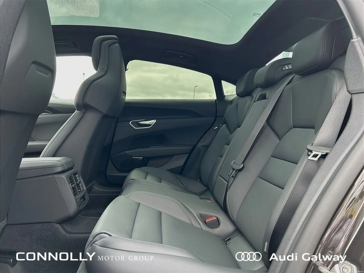 Audi e-tron GT quattro E-TRON GT QUATTRO 496HP A/T - Image 6