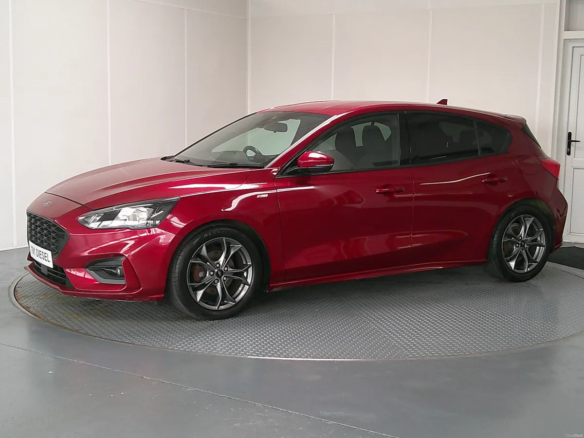 Ford Focus 2019 - Image 3