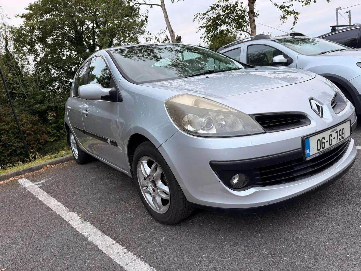 Renault Clio 2006 - Image 1
