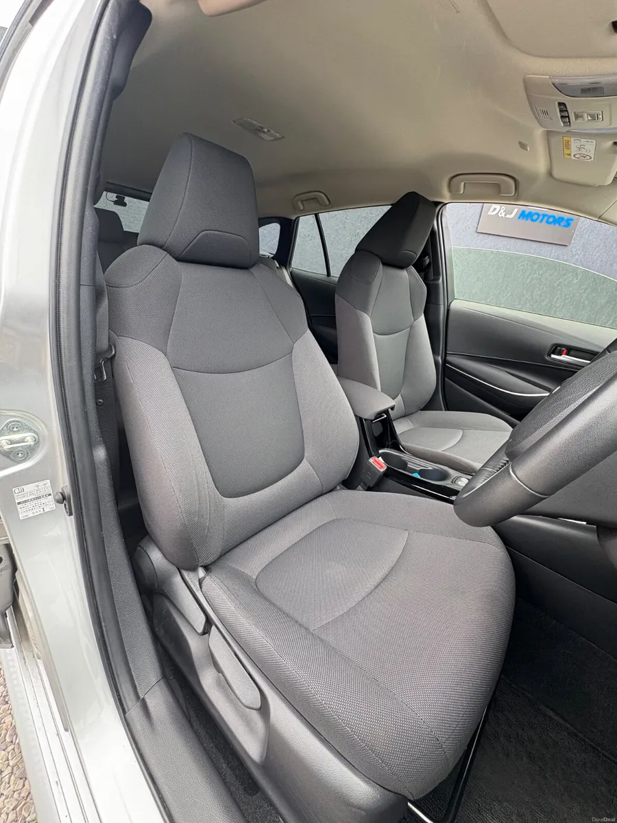 Toyota Corolla Touring 1.8 Self Charging Hybrid - Image 4