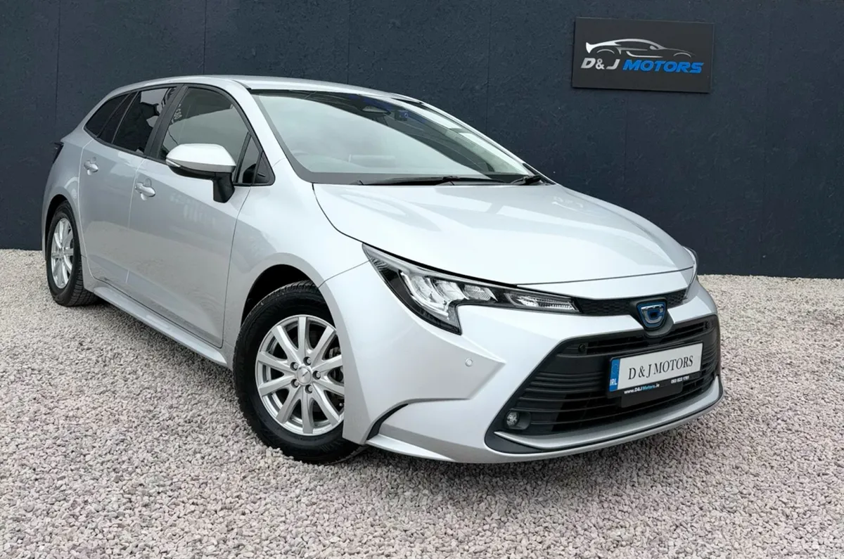 Toyota Corolla Touring 1.8 Self Charging Hybrid - Image 1