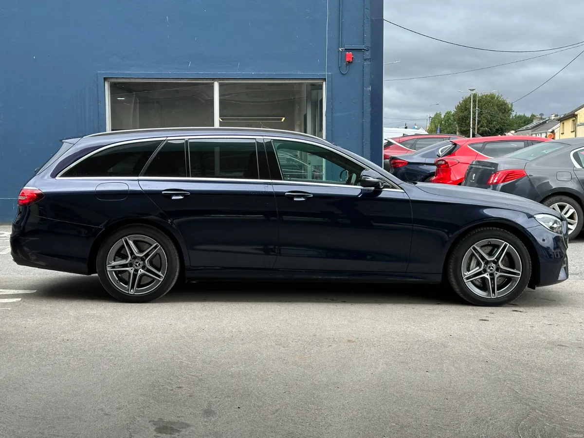 Mercedes-Benz E 300 de PHEV AMG Line - Image 2