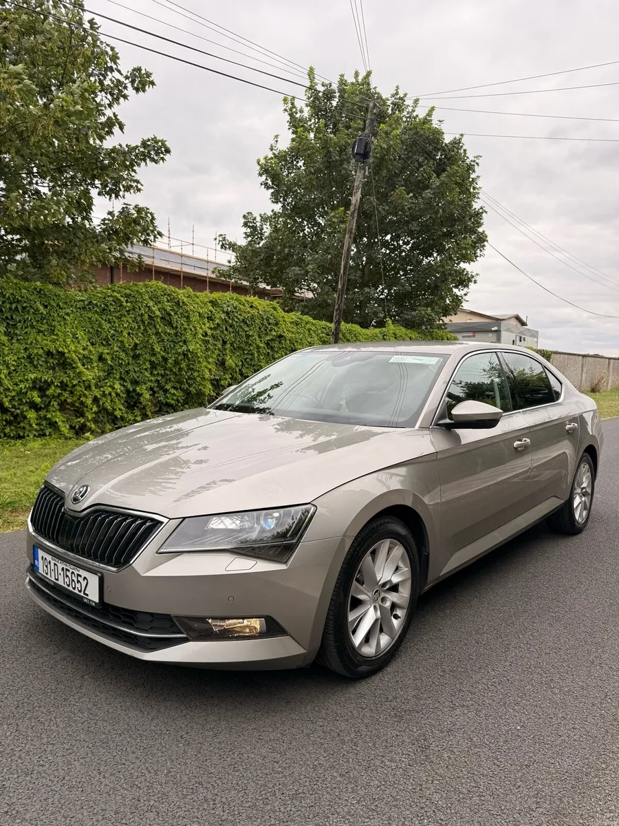 2019 Skoda Superb Automatic - Image 1