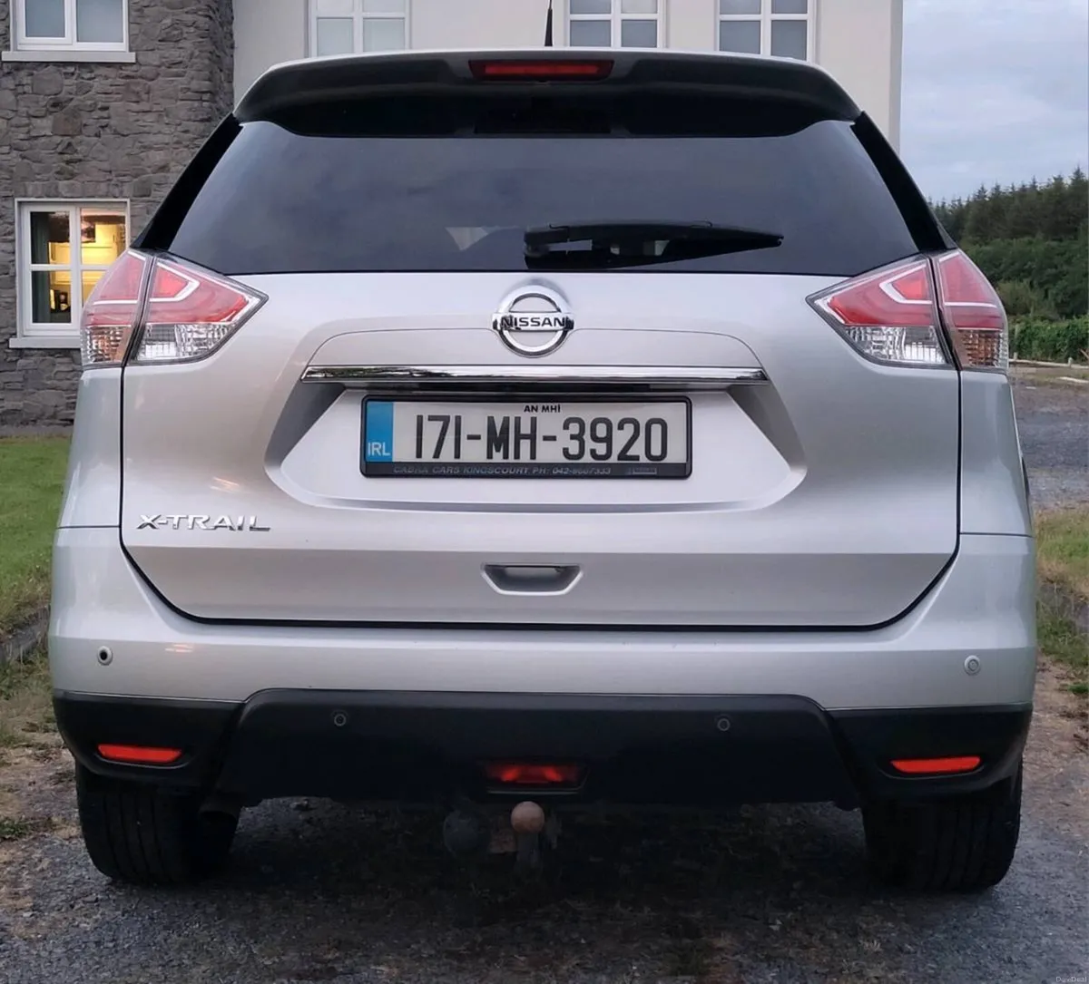2017 Nissan XTrail 7 seater- parking camera - Image 4