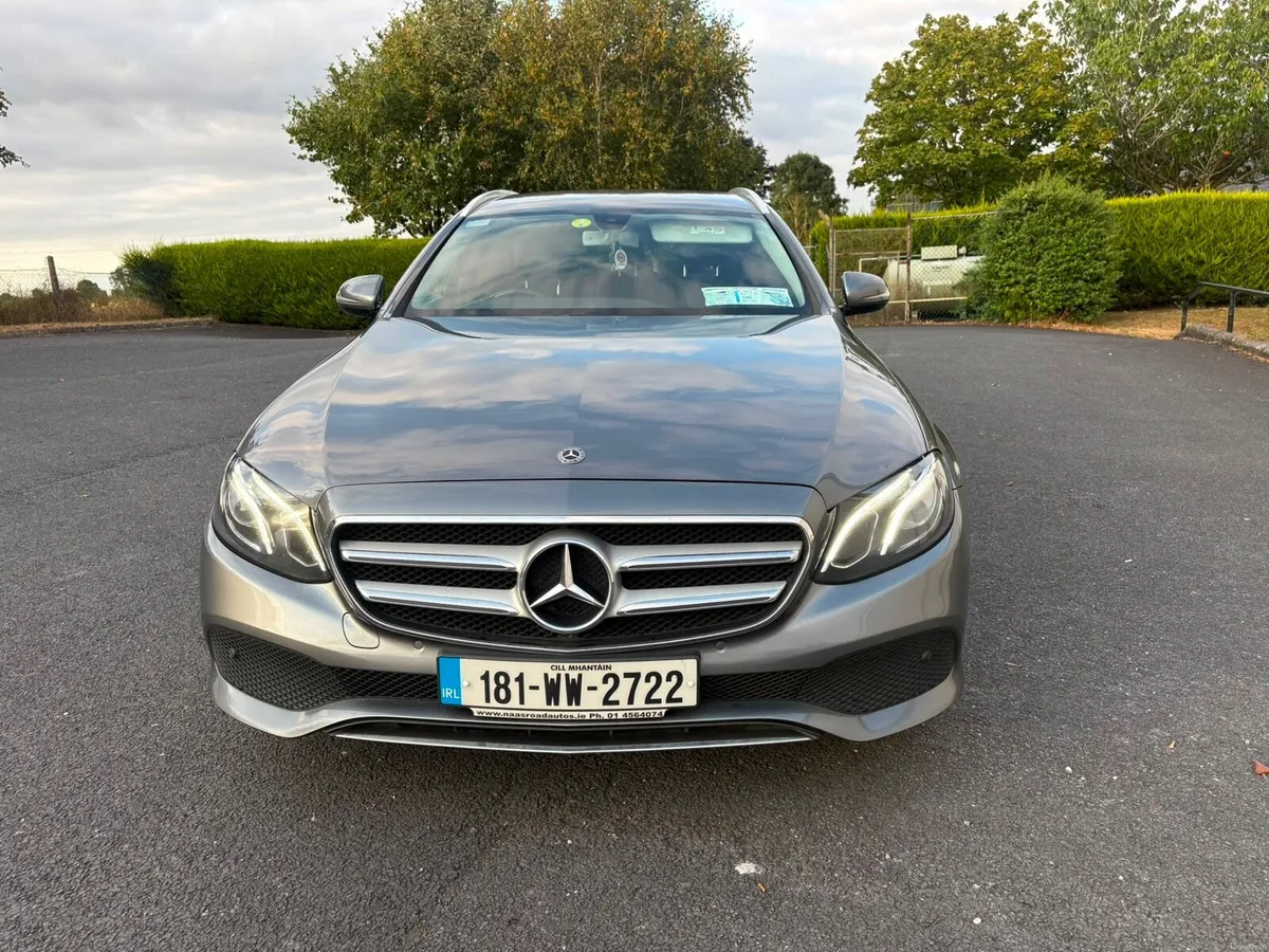Mercedes Benz E220 Estate - Image 2