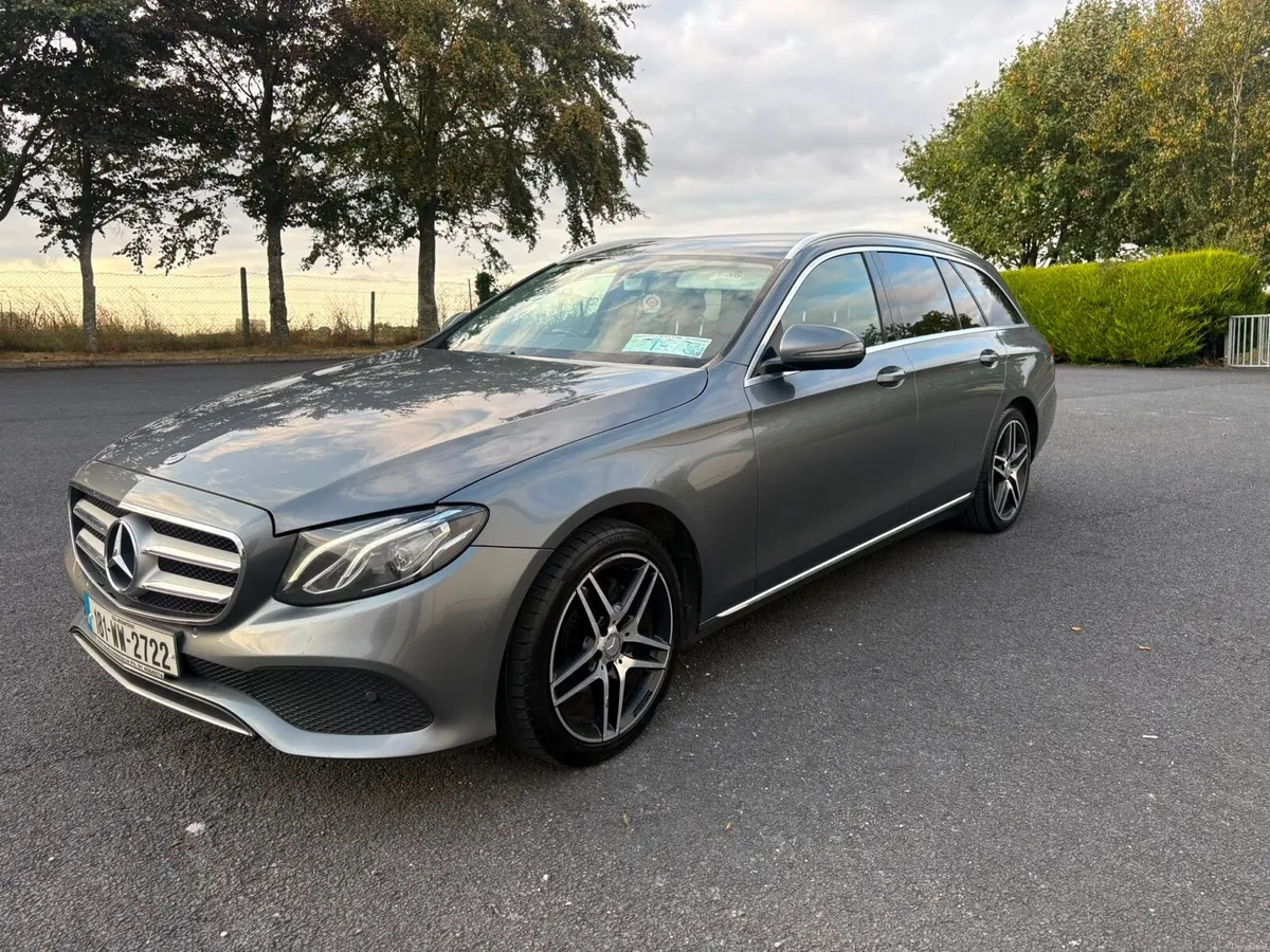 Mercedes Benz E220 Estate - Image 3
