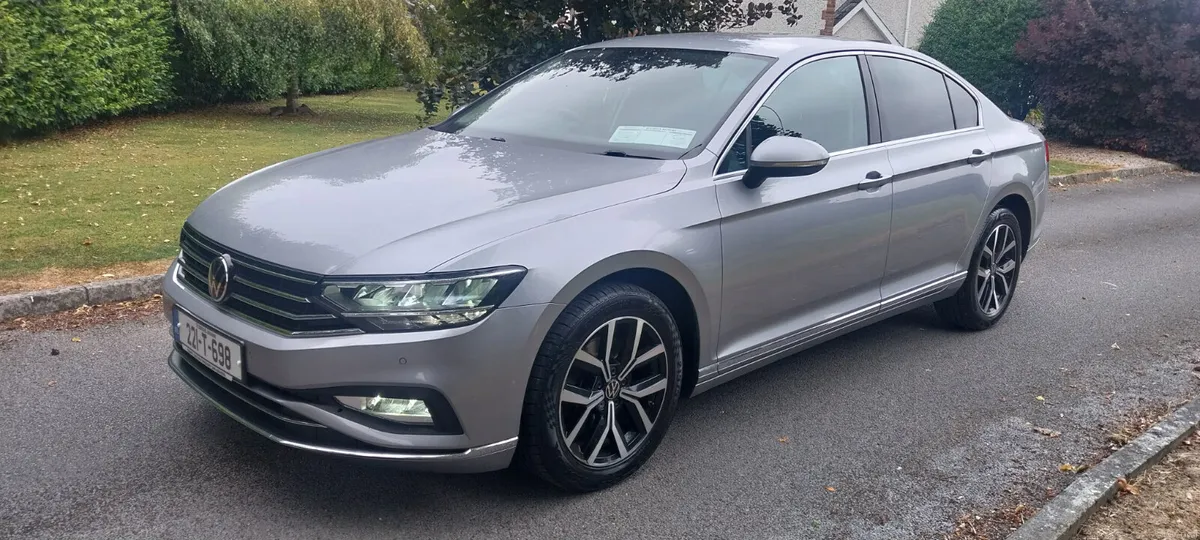2022 Volkswagen Passat 2.0Tdi 150 Elegance - Image 1