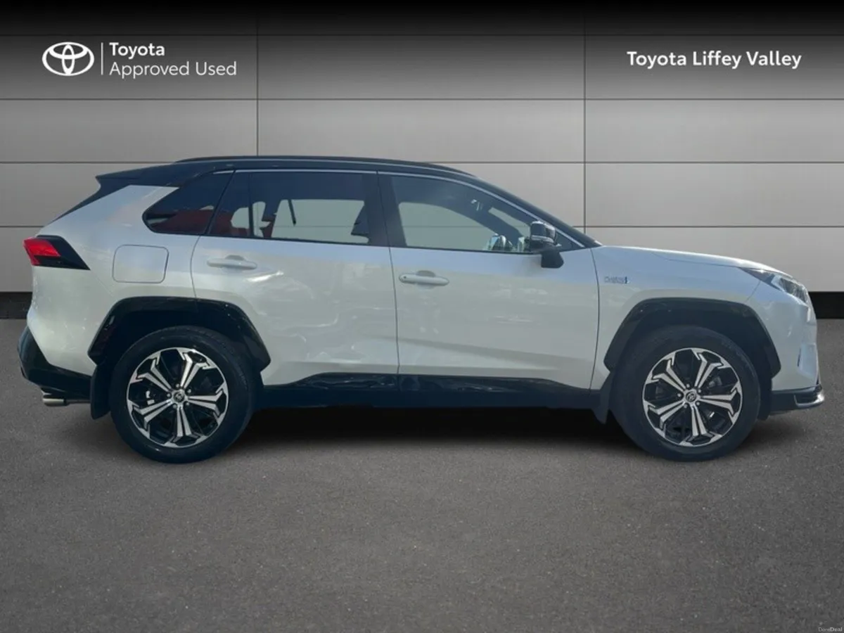 Toyota RAV4 RAV4 PLUG-IN HYBRID SPORT - Image 3
