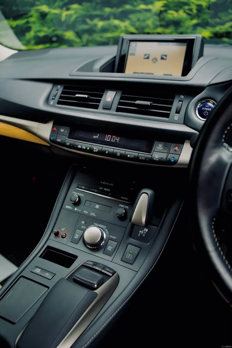 Lexus CT200h 2016-Full History - Image 4