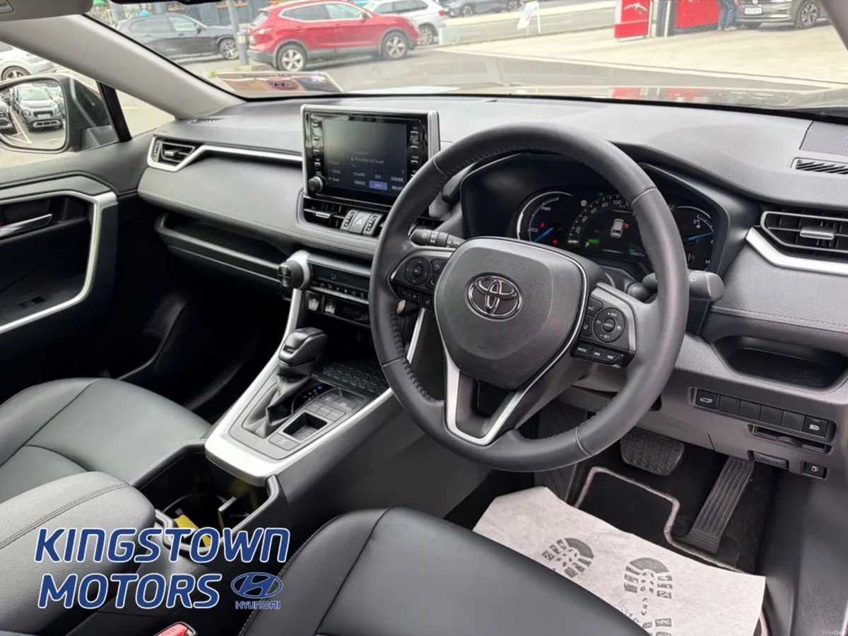 Toyota RAV4 RAV4 Hybrid SOL 4DR Auto - Image 6