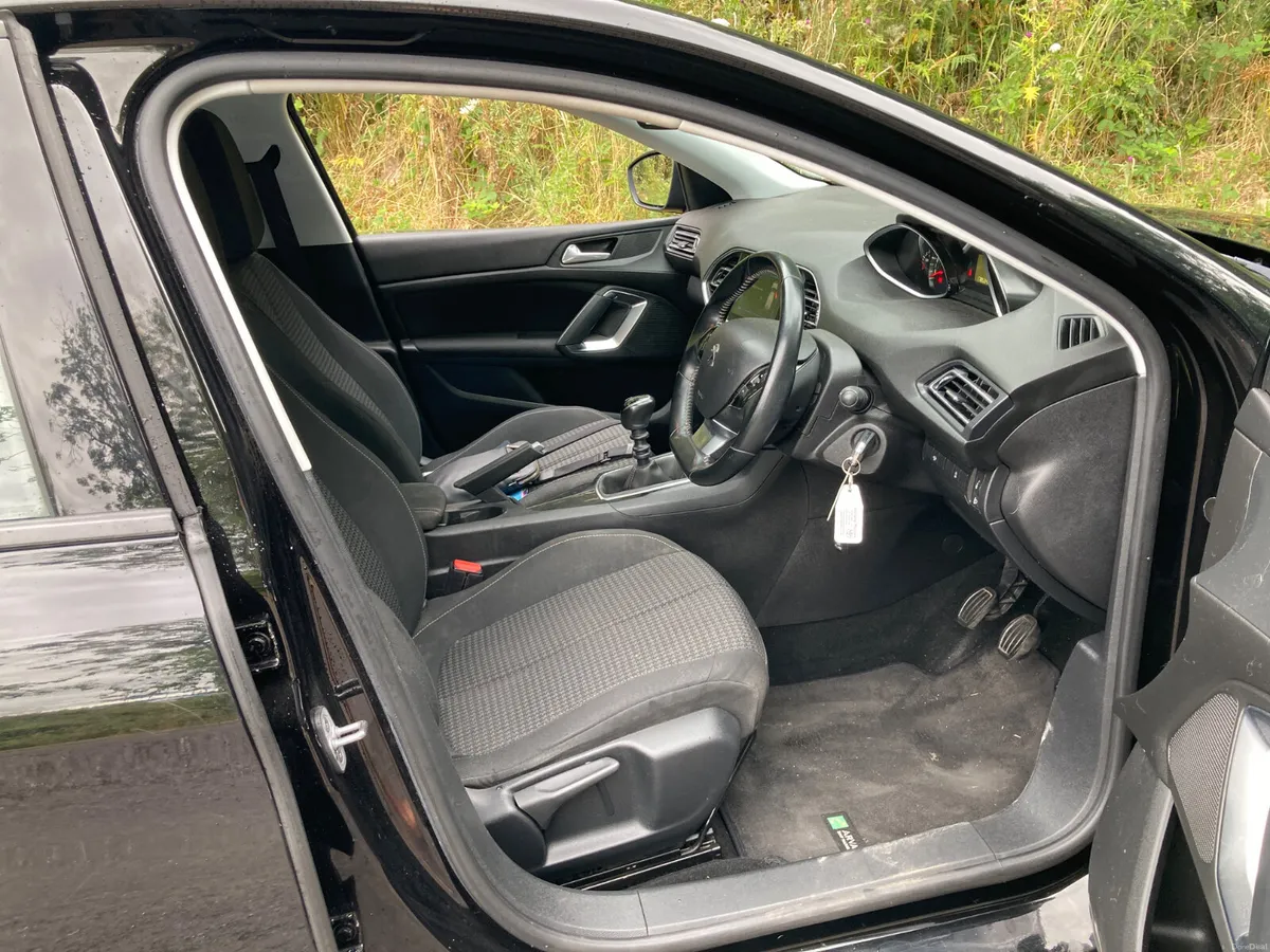 2020 Peugeot 308 1.5 Diesel Estate - Image 4