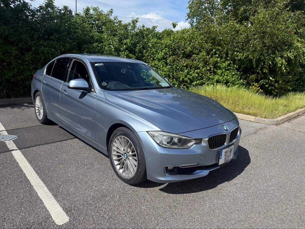 BMW 3-Series 2015 automatic low miles - Image 1