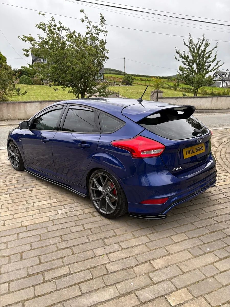 2017 Ford Focus - Image 3