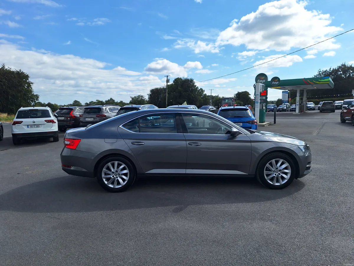 Skoda Superb 2.0 Tdi *Heated Seats/High Spec - Image 2
