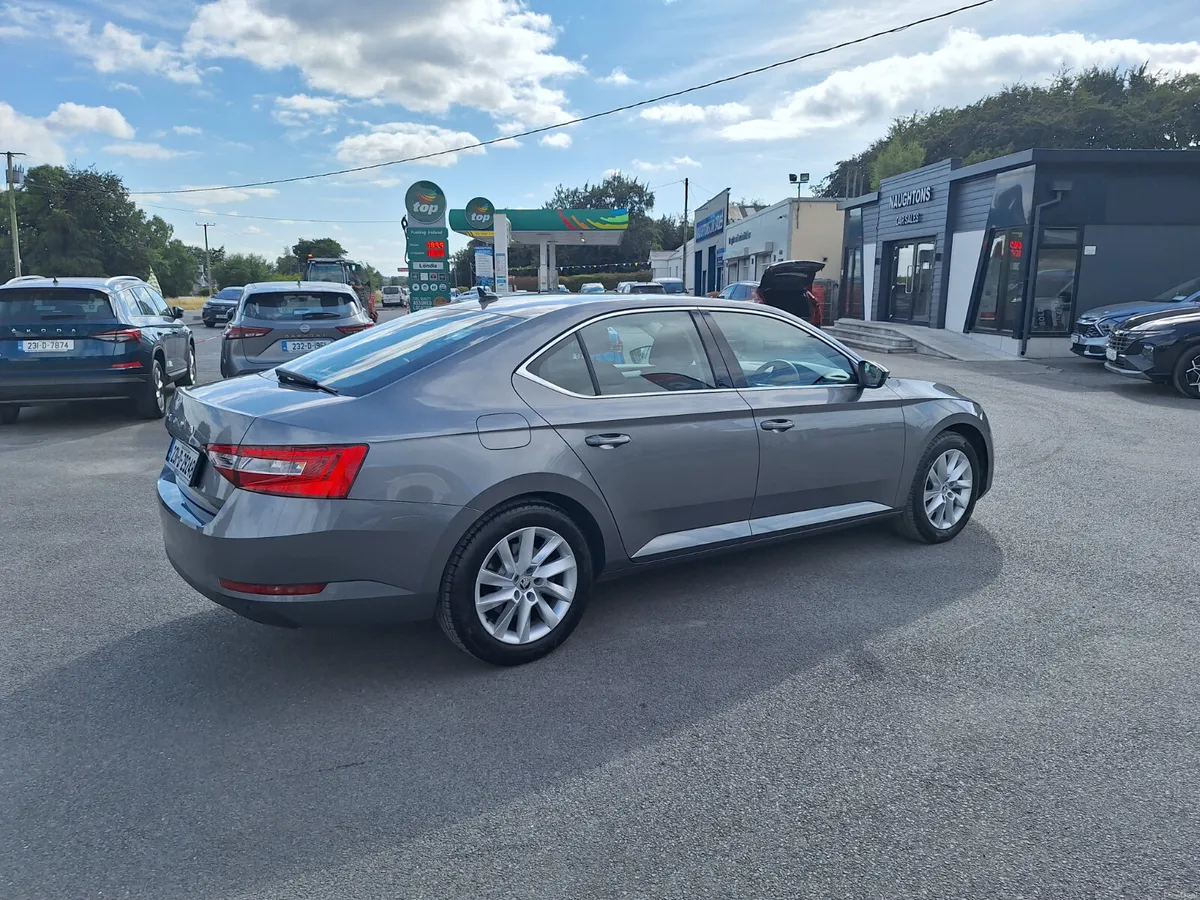 Skoda Superb 2.0 Tdi *Heated Seats/High Spec - Image 3