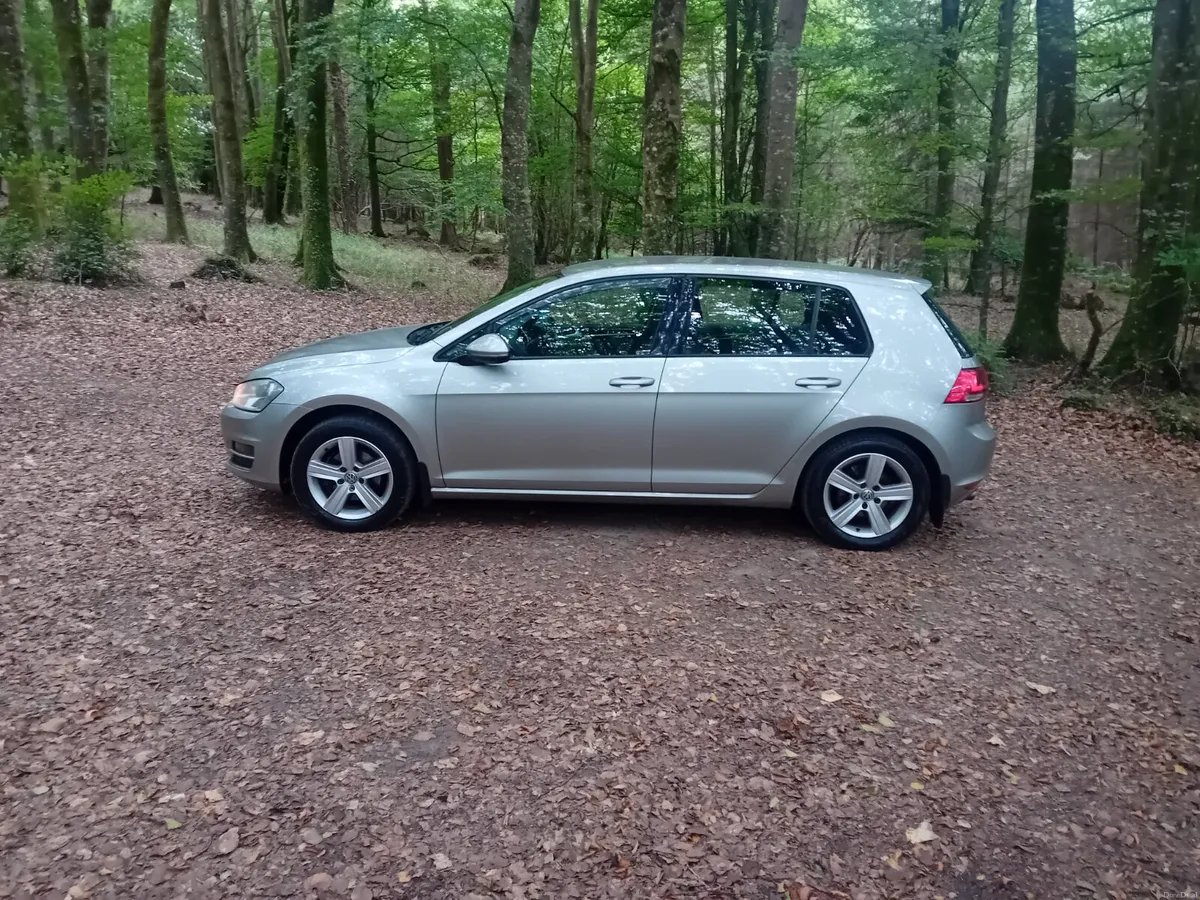141 VW GOLF 1.6 TDI HIGHLINE 105 BHP MANUAL. - Image 5