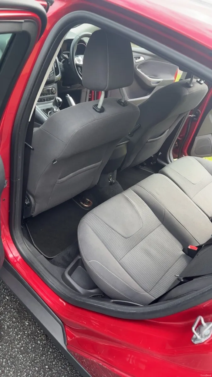 Ford focus titanium - Image 4