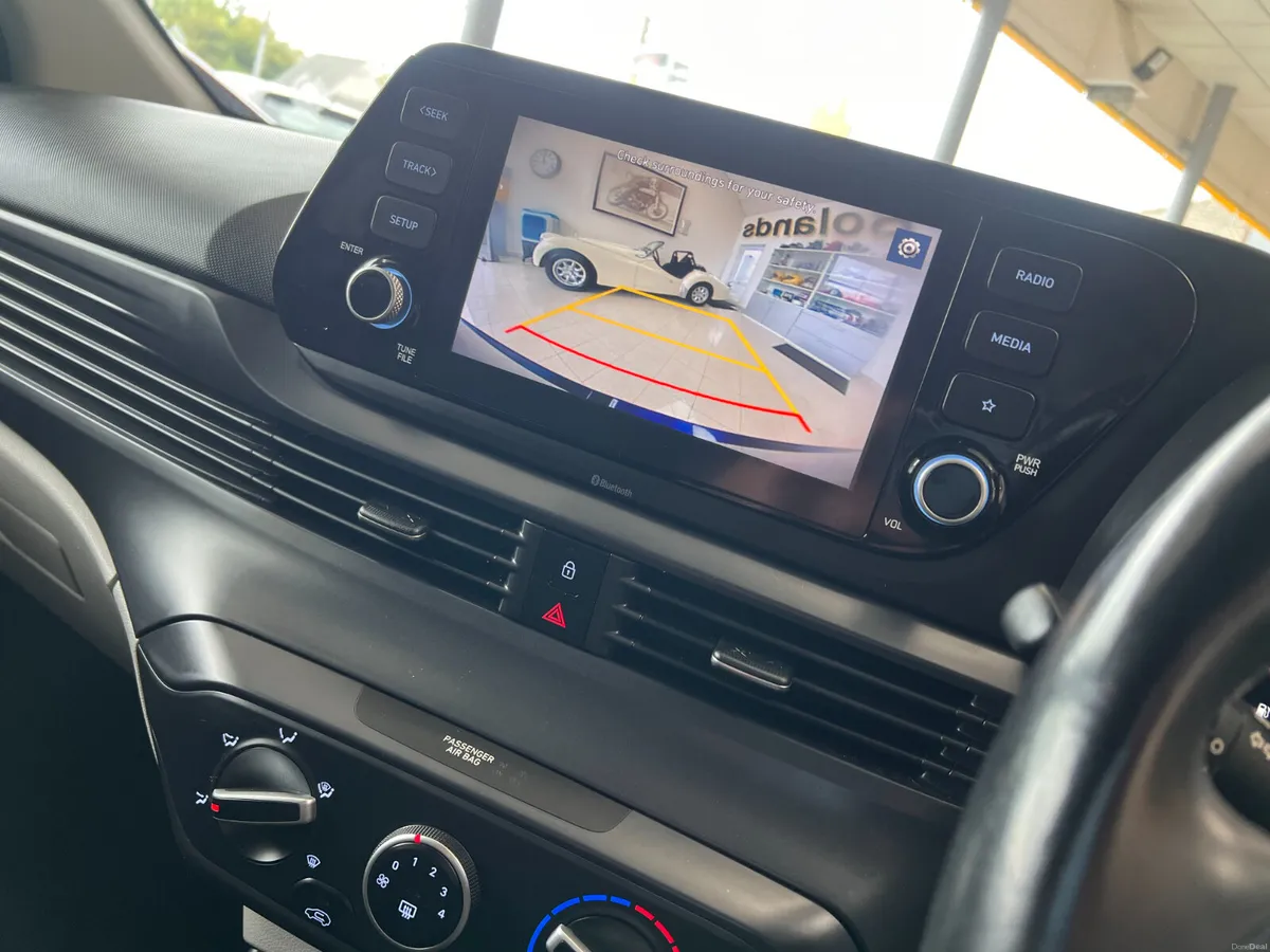 ONLY 37,000 Kms Huge Spec One Owner i20 Delux Plus - Image 4