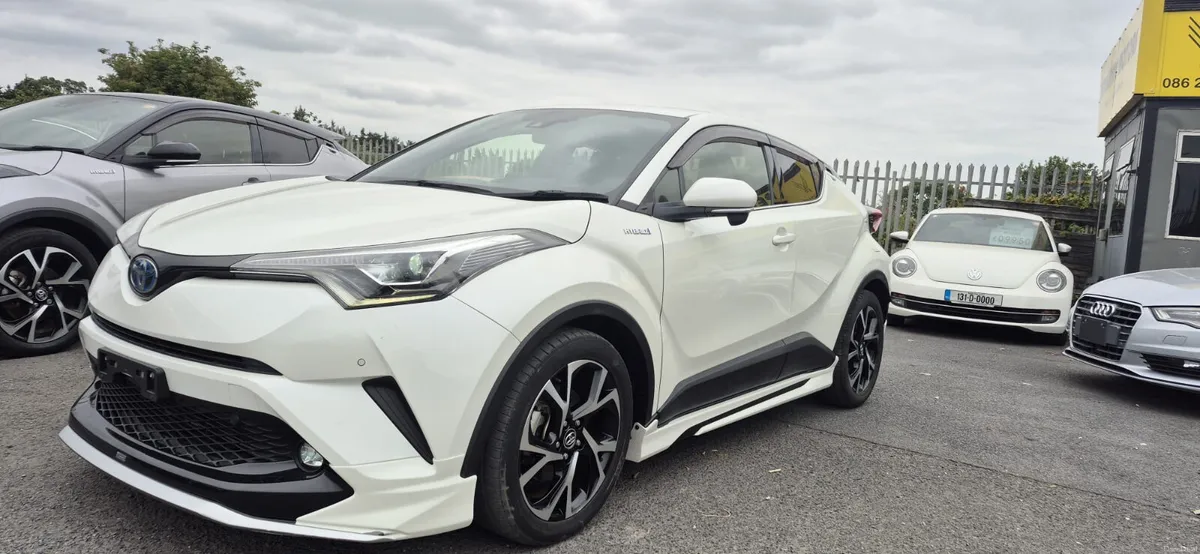 Toyota C-HR Sports G Leather Specs - Image 3