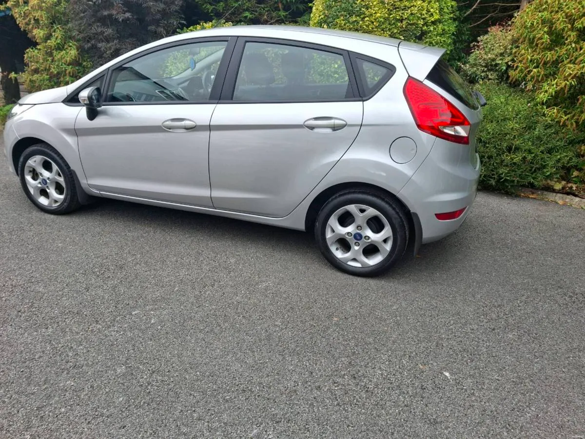 Ford Fiesta Low Mileage - Image 4